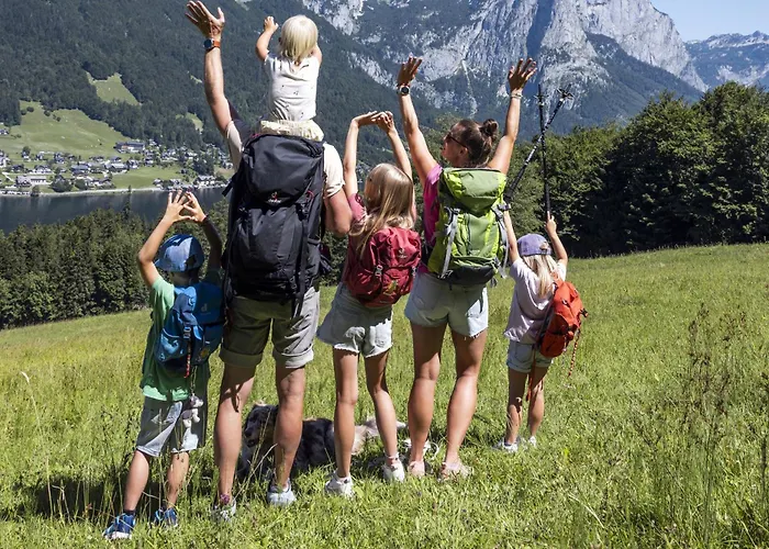 Narzissendorf Zloam Am 格伦德尔湖